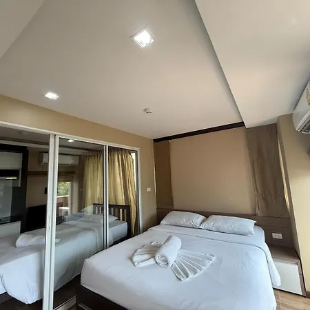 Greenview Ekkamai10 Suite Bangkok Esterno foto